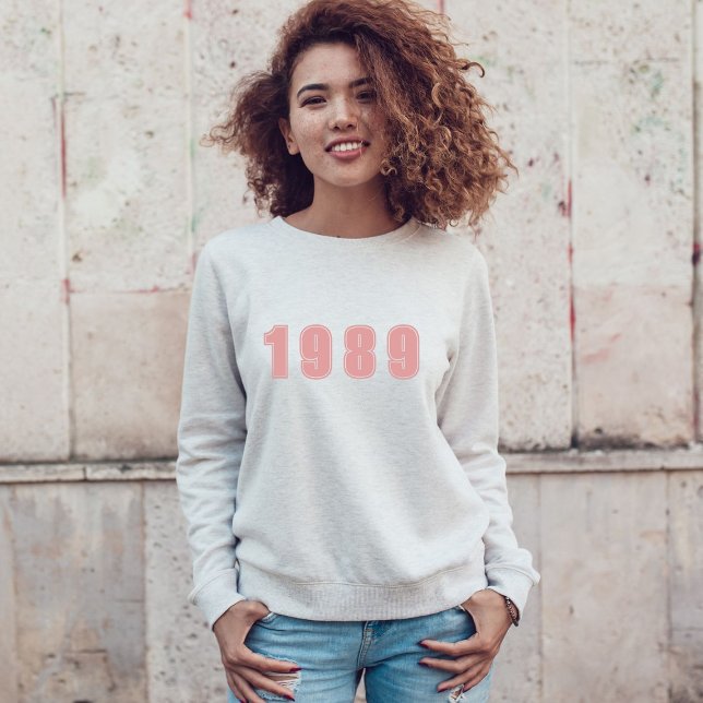 Sweatshirt Anniversaire Année, personnage rose vif tendance t (Créateur téléchargé)