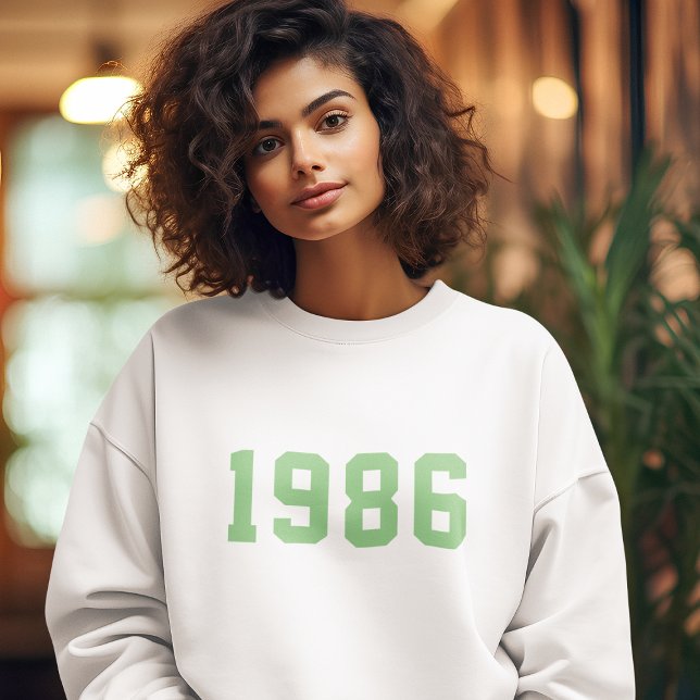 Sweatshirt Anniversaire | Vert personnalisé Moderne Minimalis (Créateur téléchargé)