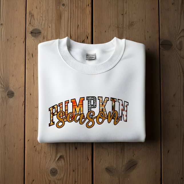 Sweatshirt Bold Varsity Style Pumpkin Season Fall Colors (Créateur téléchargé)