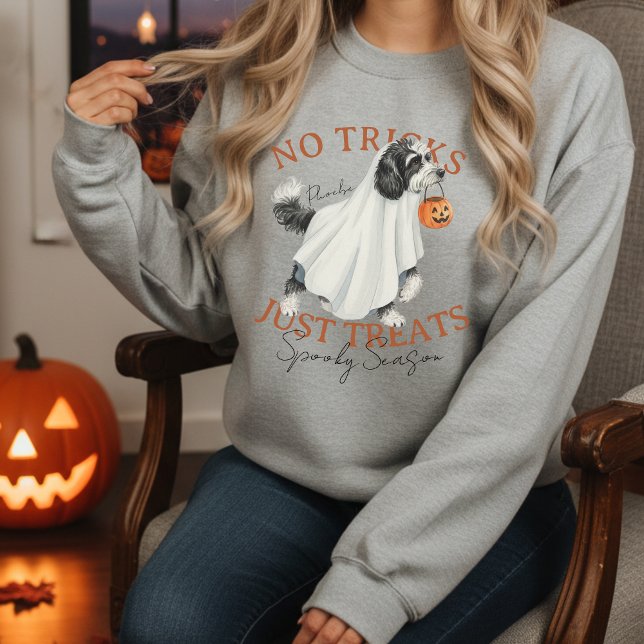 Sweatshirt Chien Doodle Costume Fantôme Saison Éffrayante (Elevate your fall apparel with this Ghost Costume Dog Doodle Spooky Season sweatshirt!)
