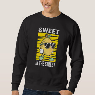 Sweatshirt Douce Dans La Rue Pour Un Patron De Stand De Limon
