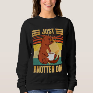 Sweatshirt Funny Otter U2013 Juste après le jour Café rétro O