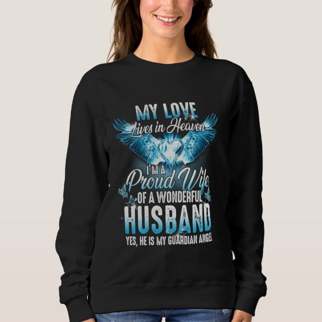 Sweatshirt Je Suis Une Fier Épouse D'Un Merveilleux Mari Il E (Devant)