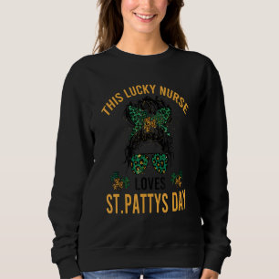 Sweatshirt Leopard Nurse Et Messy Bun Lucky Nurse Aime St P