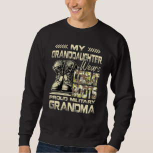 Sweatshirt Ma Petite-Fille Porte Des Bottes De Combat Fière M