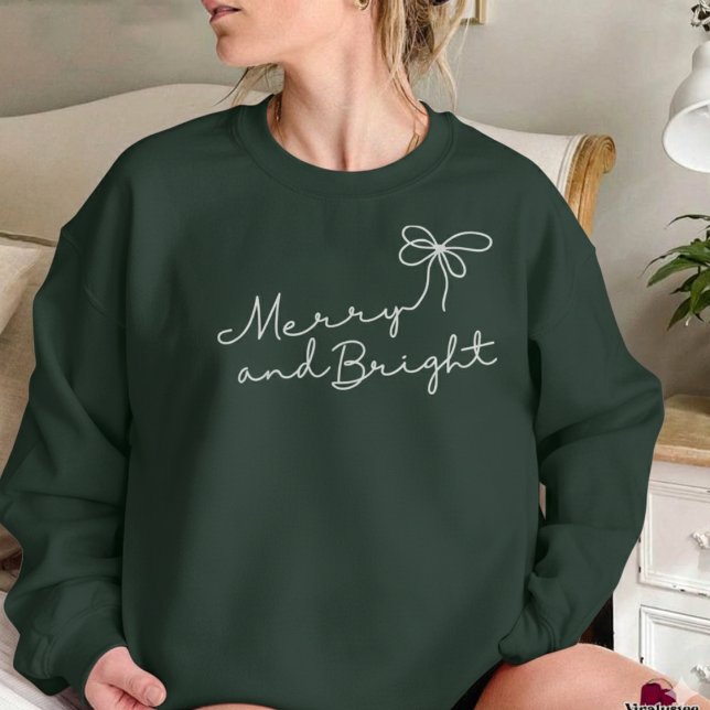 Sweatshirt Merry and Bright Typography Christmas Holiday  (Merry and Bright Typography Christmas Holiday Sweatshirt)
