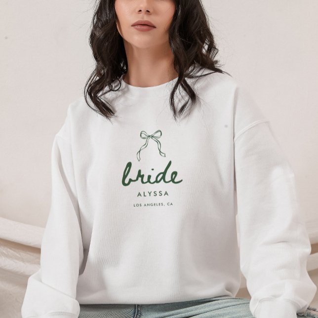 Sweatshirt Modern Script Green Coquette Bow Bride Wedding (Créateur téléchargé)