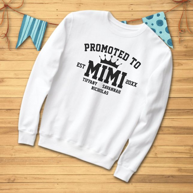 Sweatshirt Noms Des Petits-Enfants Promus À Grand-Mère Année  (Créateur téléchargé)