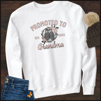 Sweatshirt Pink & White Promoted To Grandma Newborn Photo