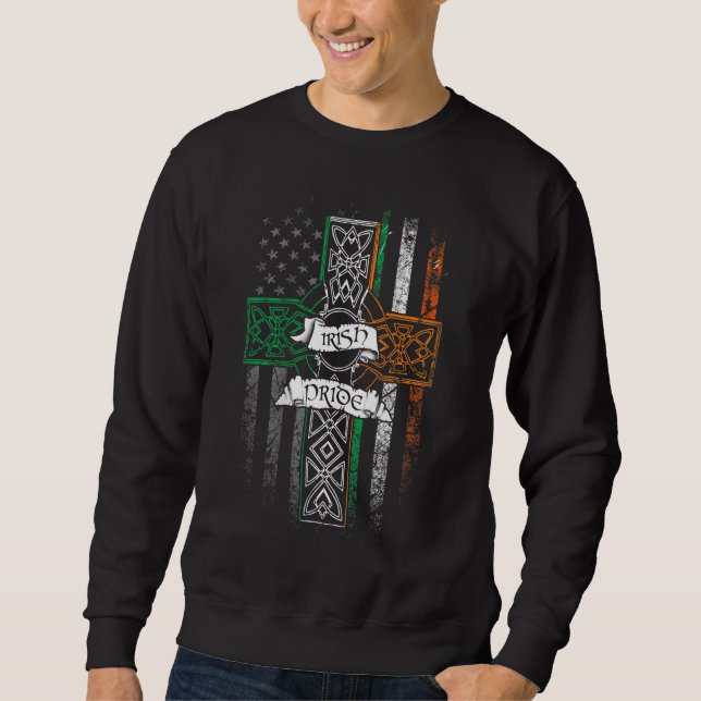 Sweatshirt ST PATRICK de croix celtique du drapeau américain  (Devant)