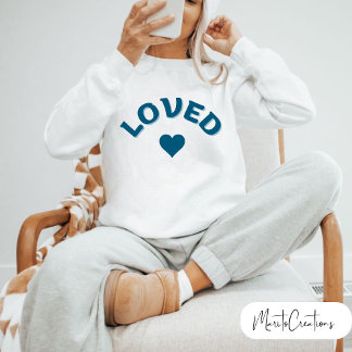 Sweatshirt Sweater with the word LOVE,for mom on Mother's Day