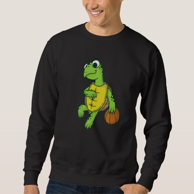 Sweatshirt Turtle plays and loves Basketball (Devant)