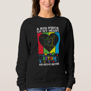 Sweatshirt Un gros morceau de mon coeur a l'autisme et c'est 