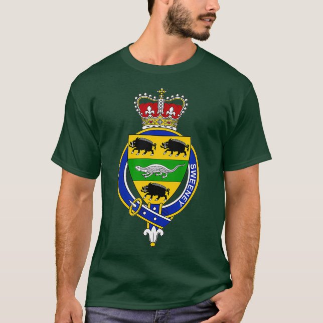 Sweeney Coat of Arms Familienwappen T-Shirt (Vorderseite)