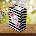 Sweet 16 black stripes pink florals name mittlere geschenktüte<br><div class="desc">Classic slim black and white horizontal stripes as background. With girly, feminine and romantic pink roses as decoration. Perfect for an elegant 16th birthday party for her. A white and black frame with templates for name, age and a date. Age number 16 in pink, name and date in black. The...</div>