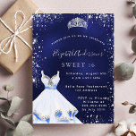Sweet 16 blauen silbernen Glitzer Kleid tiara glam Einladungspostkarte<br><div class="desc">Eine moderne,  stilvolle und glamouröse Einladung zu einer Sweet 16. Geburtstagsfeier. Ein dunkelblauer Hintergrund mit Imitaten silberner Glitzer Staub,  ein Tiara und ein Kleid. Die blaue Farbe ist ungleichmäßig. Der Name ist mit einem modernen handgeschriebenen Stilskript geschrieben. Personalisieren Sie Ihre Party-Daten und fügen Sie sie hinzu.</div>