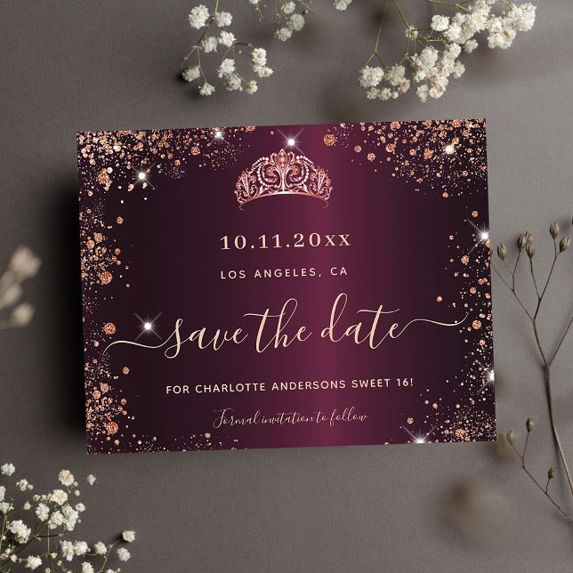 Sweet 16 burgundy Rose Gold Glitzer Staub Tiara Einladungspostkarte (Von Creator hochgeladen)