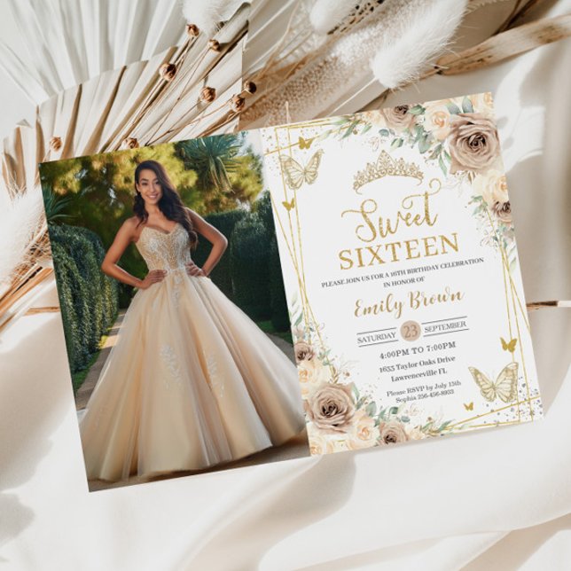 Sweet 16 Champagne Brown Floral Butterflies Foto Einladung (sweet sixteen 16 birthday champagne gold beige brown floral flowers roses butterflies invitations)