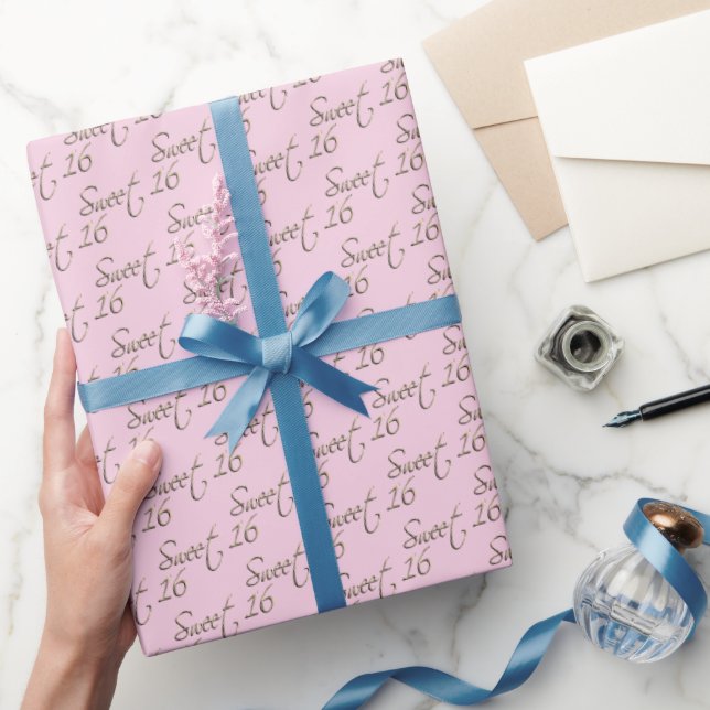 Sweet 16 in Hübsch Rosa und Gold Geschenkpapier (Schenken)