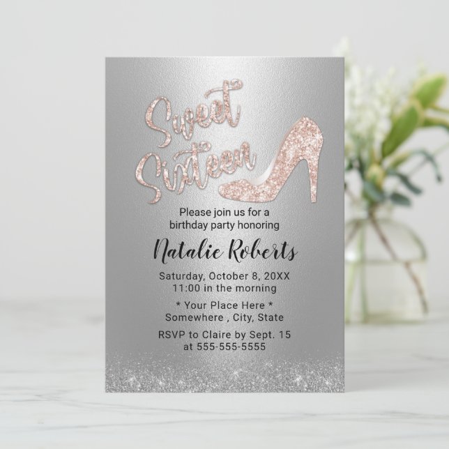 Sweet 16 Moderne Silver Rose Gold High Heel Einladung (Stehend Vorderseite)