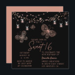Sweet 16 Rose Gold Butterfly Chic Modern Geburtsta Einladung<br><div class="desc">Sweet 16 Rose Gold Butterfly Chic Moderne Einladungen mit eleganten Rose Gold Schmetterlinge mit Saitenleuchten auf einem schwarzen Hintergrund mit Ihren Sweet 16 Einladung Informationen unten. Personalisieren Sie den Text in den Textfeldern,  indem Sie ihn bearbeiten. Entwickelt für Sie von ©Evco Studio www.zazzle.com/store/evcostudio</div>