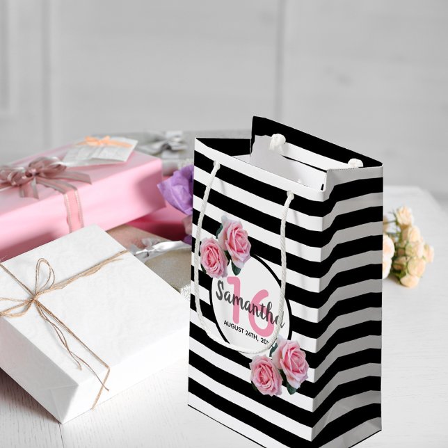 Sweet 16 schwarze Streifen Rosa Florale Name Kleine Geschenktüte (Von Creator hochgeladen)