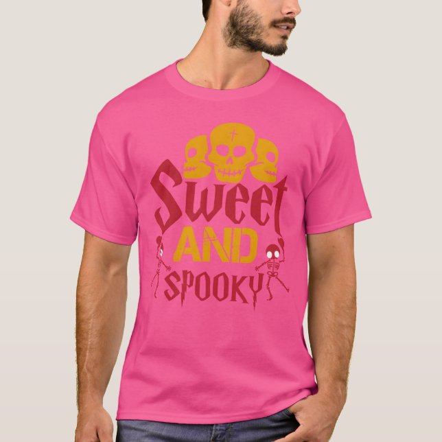 Sweet and Spooky Halloween-Geschenk T-Shirt (Vorderseite)