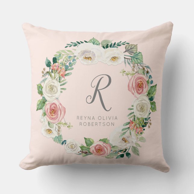 Sweet Baby Girl | Monogram Name Blush Floral Wreed Kissen (Vorderseite)