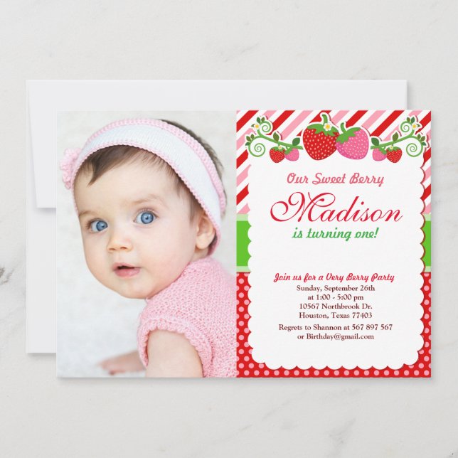 Sweet Berry Strawberry Birthday Foto Einladung (Vorderseite)