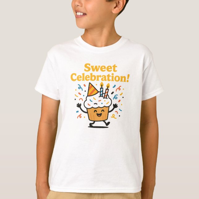 Sweet Celebration Cute Chocolate Cupcake Design T-Shirt (Vorderseite)