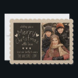 SWEET CHALKBOARD | URLAUB FOTO GREETING CARD FEIERTAGSKARTE<br><div class="desc">SWEET,  RUSTIK 2014 FERIENKARTE FOTO GREETING CARD MIT SCHWARZ CHALKBOARD DESIGN. ELKE CLARKE© HANDSCHRIFTLICHE TEXT-SCHRIFTART MIT DEN WORTEN "WISHING YOU A MERRY CHRISTMAS with LIEBE from UNSERE FAMILIE TO YOURS" UND NIEDLICH HEARTS PATTERN. DREI FOTOKOLLAGE. EINE AUF DER VORDERSEITE UND ZWEI AUF DER KARTE.</div>
