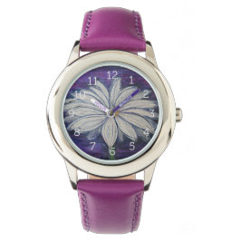 "Sweet Daisy" - Mädchen beobachten Armbanduhr