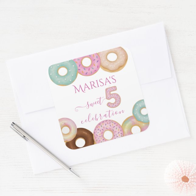 Sweet Donut Birthday | Party für farbige Kinder - Quadratischer Aufkleber (Umschlag)