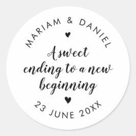 Sweet Ending Simple Modern Script White Wedding Runder Aufkleber