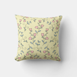 Sweet Floral Boho Blush Pink Lavendel auf Gelb Kissen