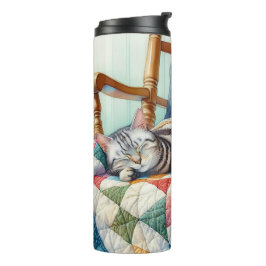Sweet Gray Cat Sleeping on a Quilt Thermosbecher