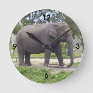Sweet Gray Elephant Runde Wanduhr