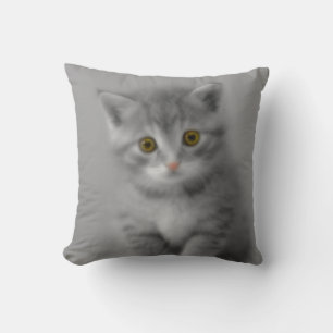 Sweet Little Kitten Kissen