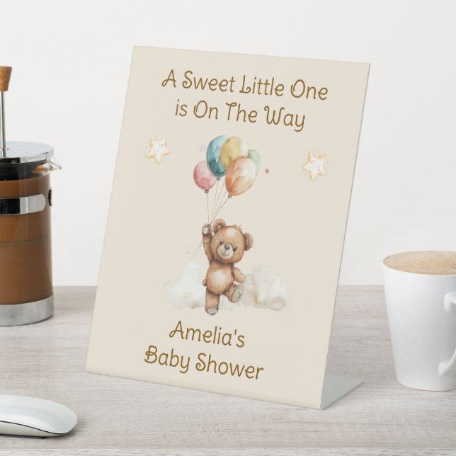 Sweet Little One on Way Neutral Baby Shower Sockelschild (In SItu)