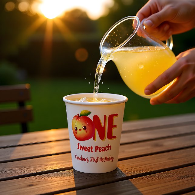  Sweet Little Peach First Birthday Pappbecher (Von Creator hochgeladen)