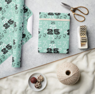 Sweet Mint Schwarz-weiße Zahlen Personalisiert Geschenkpapier