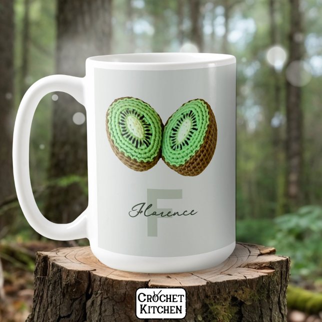 Sweet Modern Minimal Green Crochet Kiwi Name Kaffeetasse (Von Creator hochgeladen)