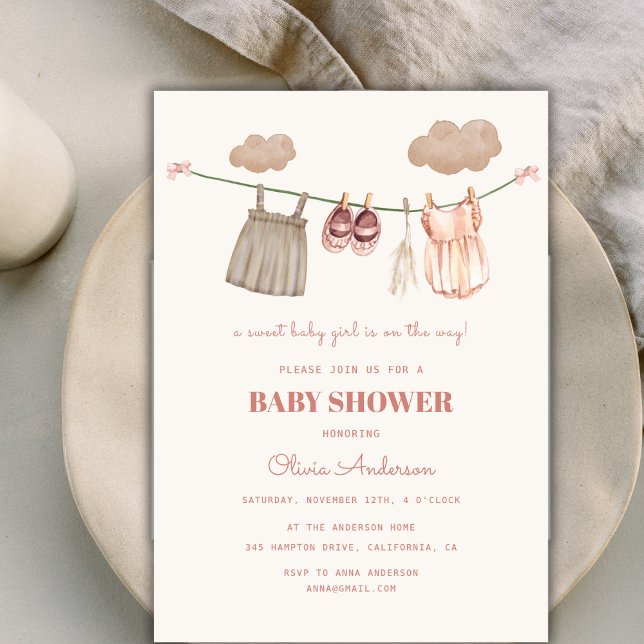 Sweet Neutral Pink Boho Baby Girl Clothes Dusche Einladung (Sweet Neutral Pink Boho Baby Girl Clothes Shower Invitation)