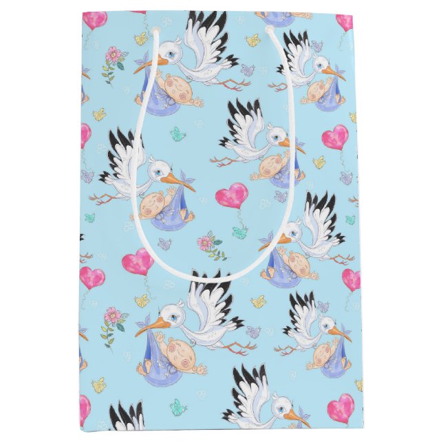 Sweet New Baby Boy and Stork  Mittlere Geschenktüte (Vorderseite)
