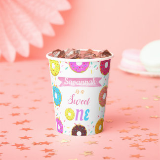 Sweet One Donut Birthday Einladung Papier Teller R Pappbecher