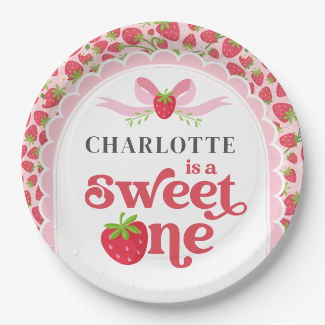 Sweet One Strawberry 1. Geburtstag 9" Runde Pappteller (Vorderseite)