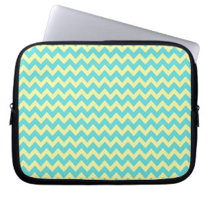 Sweet Pale Aquamarin Blau und Gelb Zickzack Muster Laptopschutzhülle