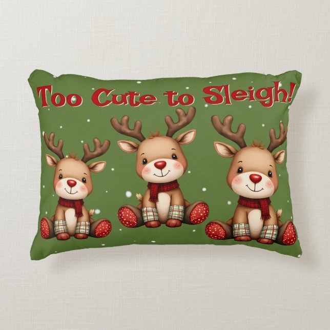Sweet Reindeer Pair in Holiday Snowfall Dekokissen (Vorderseite)