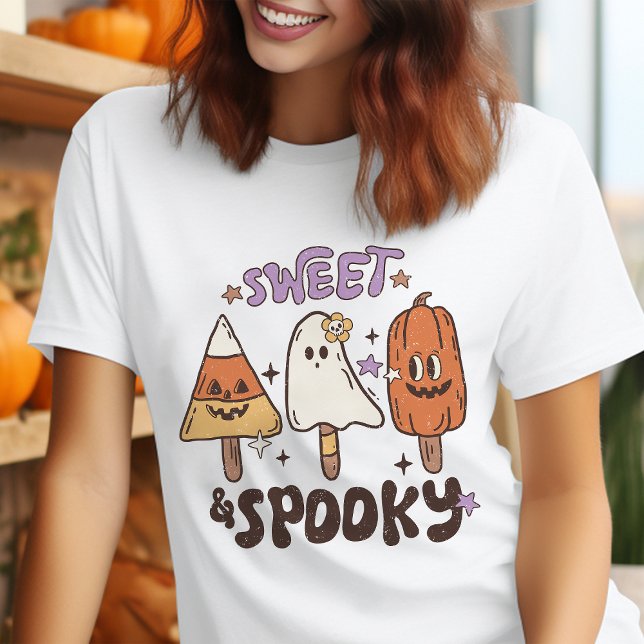 Sweet & Spooky Retro Halloween Tri-Blend Shirt (Von Creator hochgeladen)