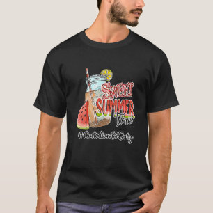 Sweet Summer Time Custodian auf Zoll T-Shirt
